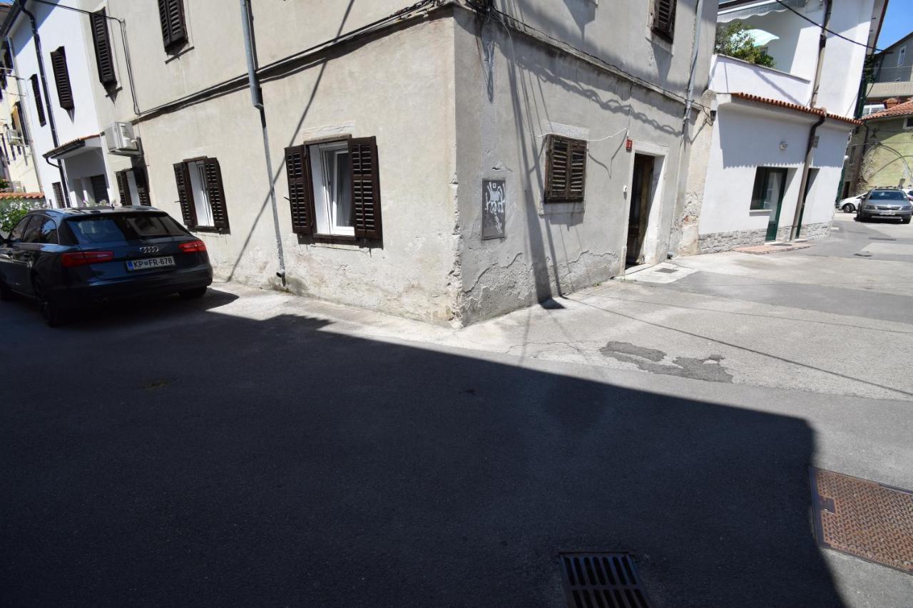 Apartment Adem Koper Zewnętrze zdjęcie